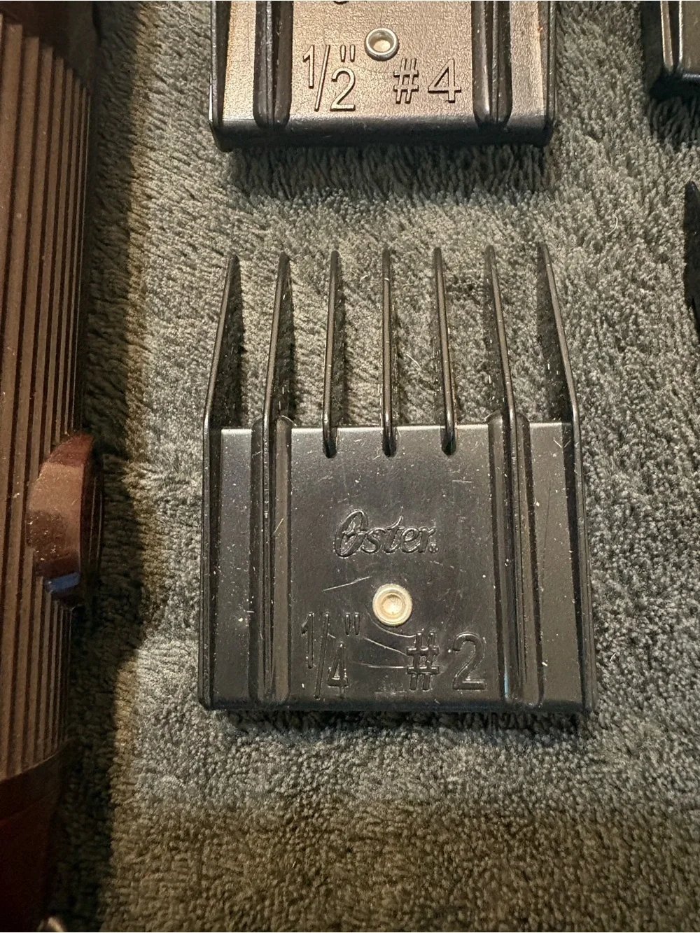 Vintage Oster Classic 76 Heavy Duty Hair Clipper w/ 000 Blade & 4 Guide Combs